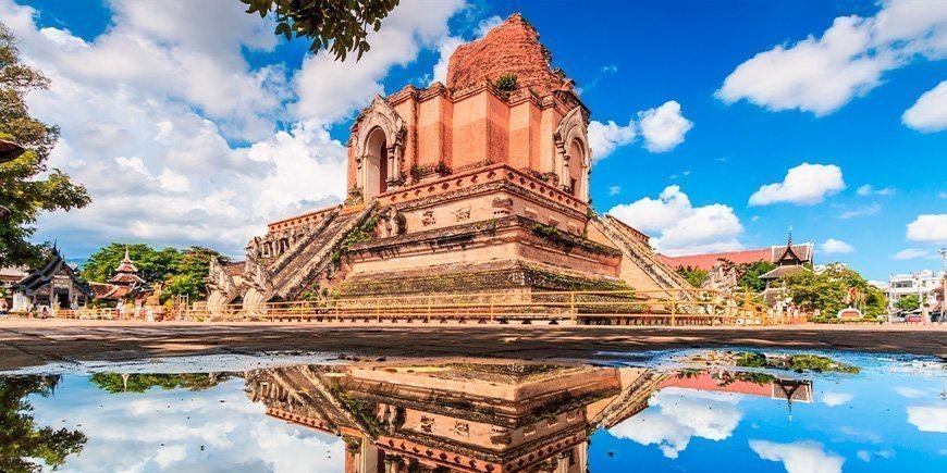 Wat Chedi Luang temple in Chiang Mai, Thailand