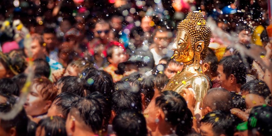 People having a water fight in the streets during Songkran