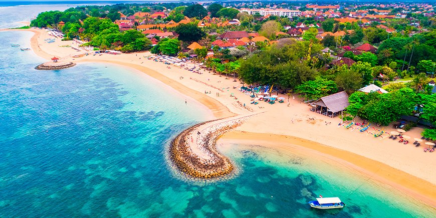 Overview of Sanur Beach in Bali